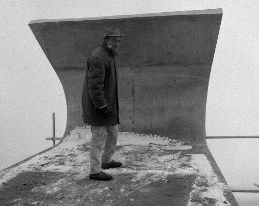 EVENTS BELGIUM .Jacques Moeschal on top of construction Signal Groot Bijgaarden, 1963
