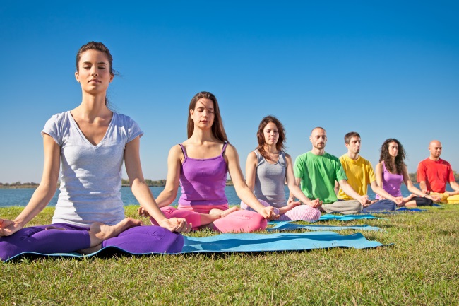 HEALTH IN BELGIUM Yoga classes outdoors