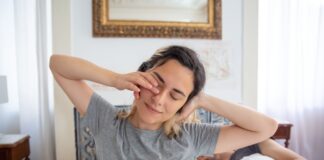 How to Wake Up Feeling Less Tired