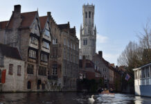 Visit Bruges by foot